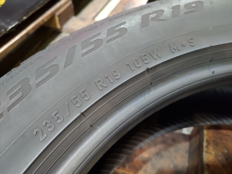 4 Gomme usate 235 55 19 Pneumatici Estivi PIRELLI 4 Gomme usate 235 55 19 Pneumatici Estivi PIRELLI