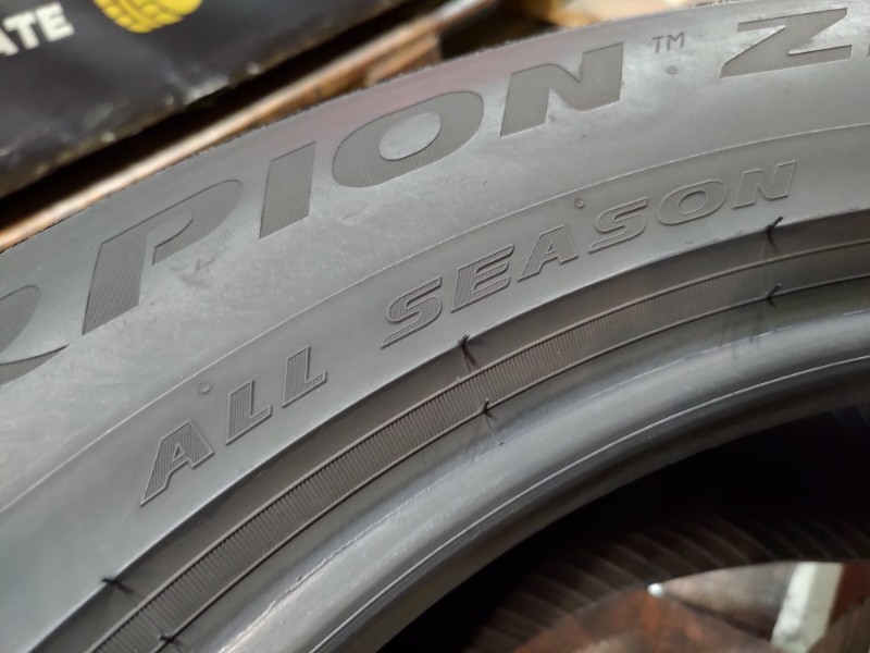 4 Gomme usate 235 55 19 Pneumatici Estivi PIRELLI 4 Gomme usate 235 55 19 Pneumatici Estivi PIRELLI