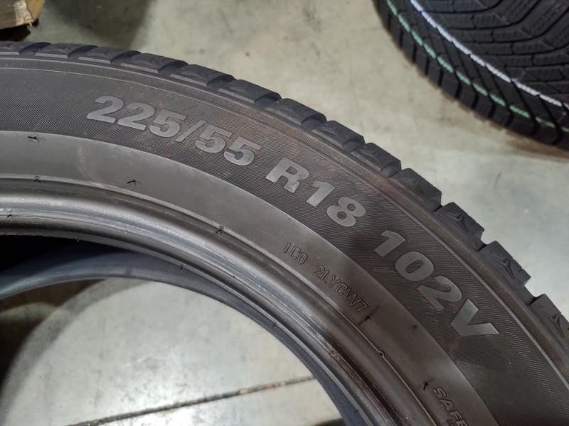 4 Gomme usate 225 55 18 Pneumatici Invernali KUMHO 4 Gomme usate 225 55 18 Pneumatici Invernali KUMHO