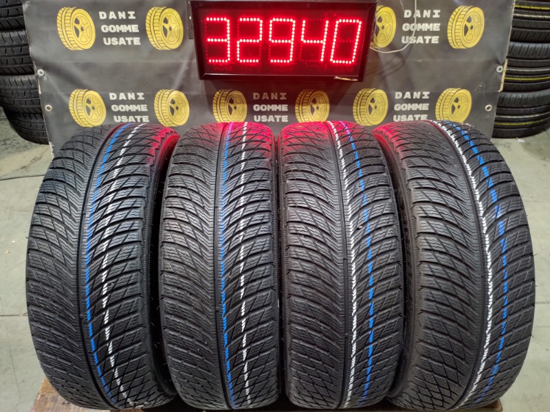 4 Gomme usate 215 40 18 Pneumatici Invernali MICHELIN 4 Gomme usate 215 40 18 Pneumatici Invernali MICHELIN