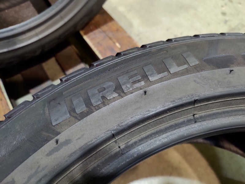 4 Gomme usate 255 45 19 Pneumatici Invernali PIRELLI 4 Gomme usate 255 45 19 Pneumatici Invernali PIRELLI
