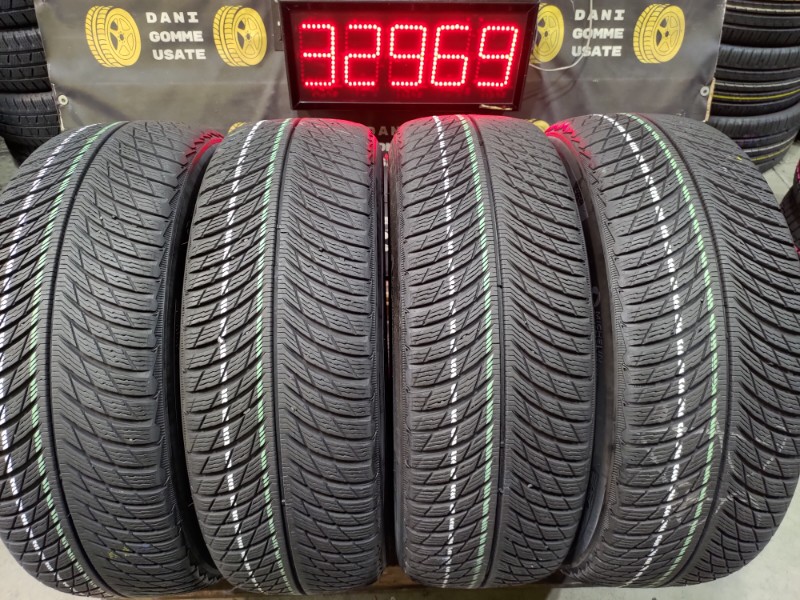 4 Gomme usate 225 60 18 Pneumatici Invernali MICHELIN 4 Gomme usate 225 60 18 Pneumatici Invernali MICHELIN