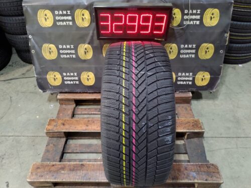 1 Gomma usata 275 40 20 Pneumatici Invernali BRIDGESTONE