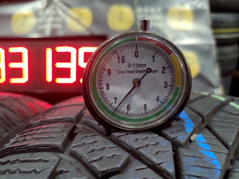 4 Gomme usate 235 55 17 Pneumatici Invernali PIRELLI 4 Gomme usate 235 55 17 Pneumatici Invernali PIRELLI