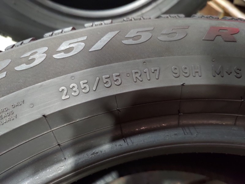 4 Gomme usate 235 55 17 Pneumatici Invernali PIRELLI 4 Gomme usate 235 55 17 Pneumatici Invernali PIRELLI