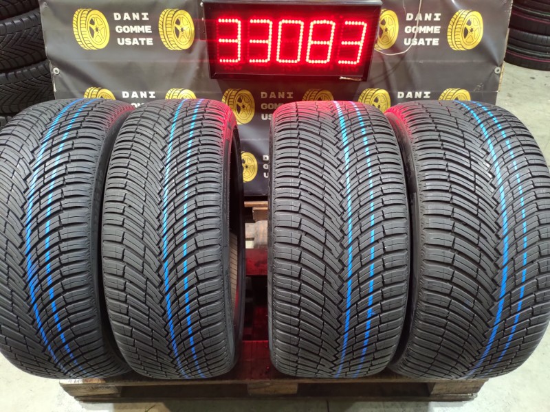 2 Gomme usate 225 40 19 e 2 Gomme usate 255 35 19 Pneumatici 4 Stagioni PIRELLI 2 Gomme usate 225 40 19 e 2 Gomme usate 255 35 19 Pneumatici 4 Stagioni PIRELLI