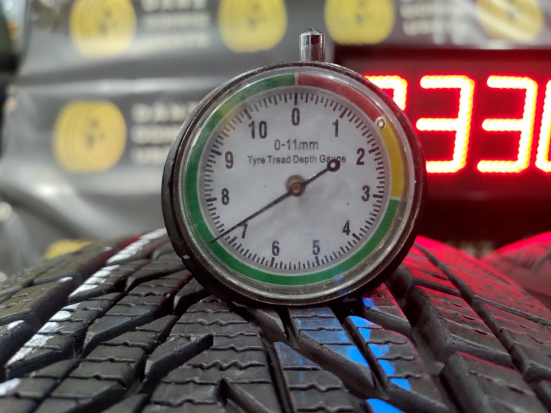 4 Gomme usate 195 55 16 Pneumatici Invernali GOODYEAR 4 Gomme usate 195 55 16 Pneumatici Invernali GOODYEAR