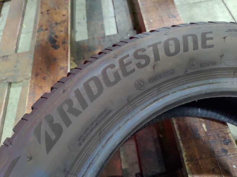 2 Gomme usate 205 60 16 Pneumatici Invernali BRIDGESTONE 2 Gomme usate 205 60 16 Pneumatici Invernali BRIDGESTONE