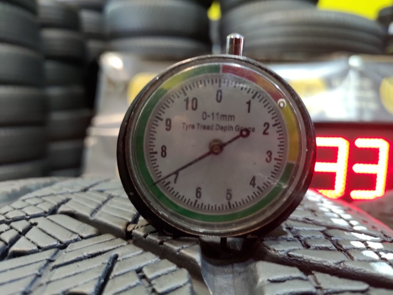 2 Gomme usate 245 45 20 e 2 Gomme usate 275 40 20 Pneumatici Invernali PIRELLI 2 Gomme usate 245 45 20 e 2 Gomme usate 275 40 20 Pneumatici Invernali PIRELLI