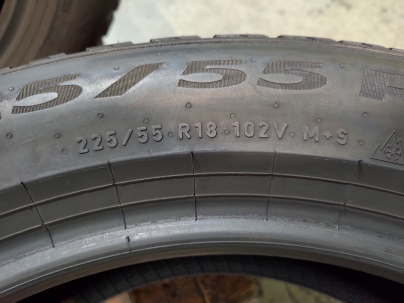 4 Gomme usate 225 55 18 Pneumatici Invernali PIRELLI 4 Gomme usate 225 55 18 Pneumatici Invernali PIRELLI