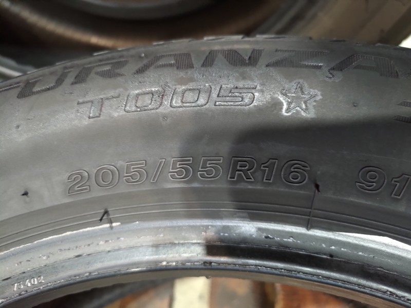 4 Gomme usate 205 55 16 Pneumatici Estivi BRIDGESTONE 4 Gomme usate 205 55 16 Pneumatici Estivi BRIDGESTONE