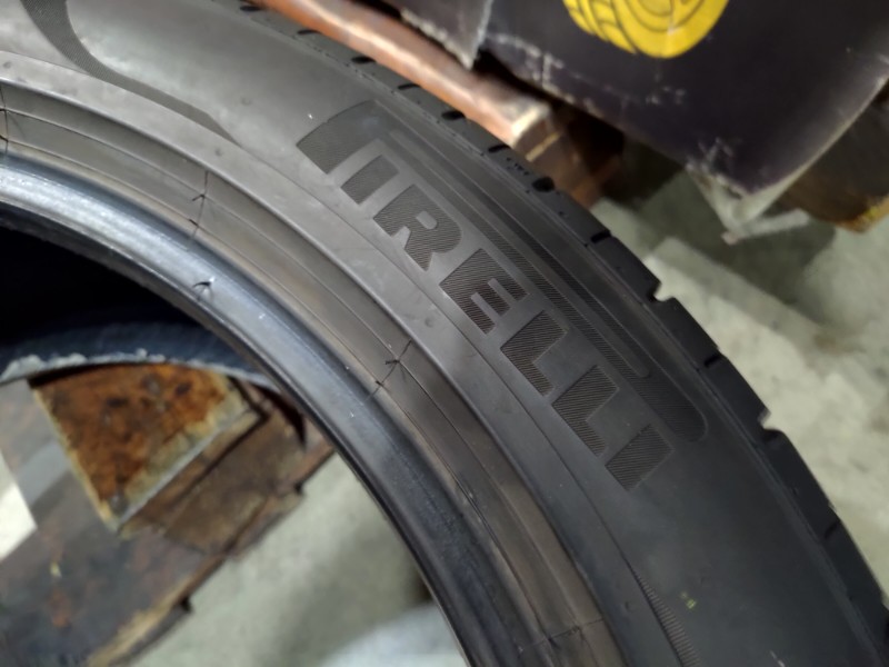 2 Gomme usate 245 45 20 e 2 Gomme usate 275 40 20 Pneumatici Estivi PIRELLI 2 Gomme usate 245 45 20 e 2 Gomme usate 275 40 20 Pneumatici Estivi PIRELLI