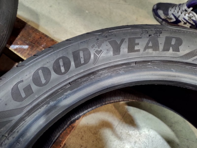 4 Gomme usate 245 45 18 Pneumatici Estivi GOODYEAR 4 Gomme usate 245 45 18 Pneumatici Estivi GOODYEAR