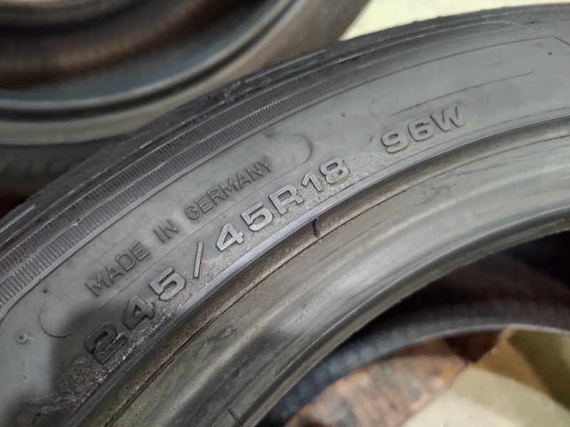 4 Gomme usate 245 45 18 Pneumatici Estivi GOODYEAR 4 Gomme usate 245 45 18 Pneumatici Estivi GOODYEAR