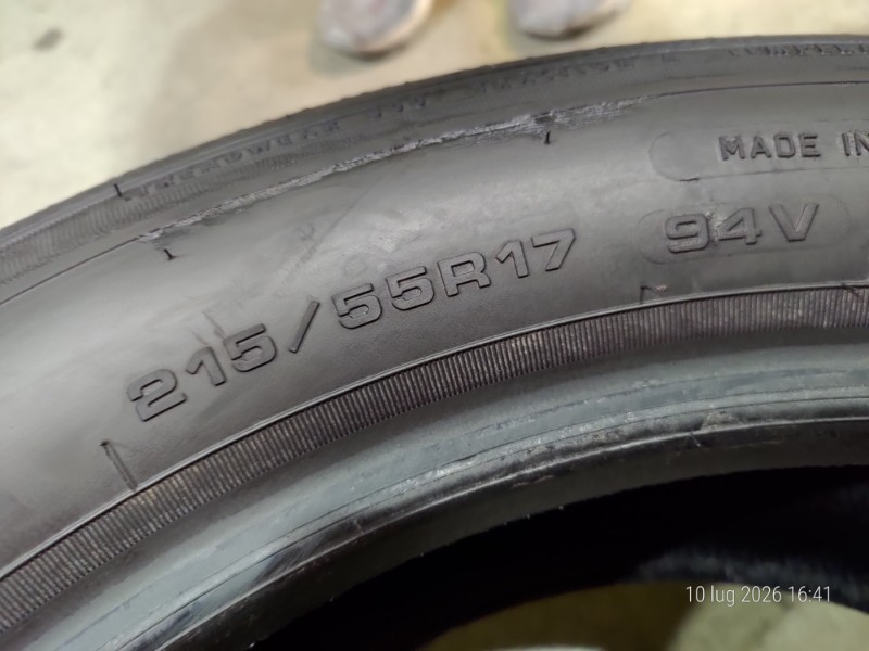 4 Gomme nuove 215 55 17 Pneumatici Estivi SAVA 4 Gomme nuove 215 55 17 Pneumatici Estivi SAVA