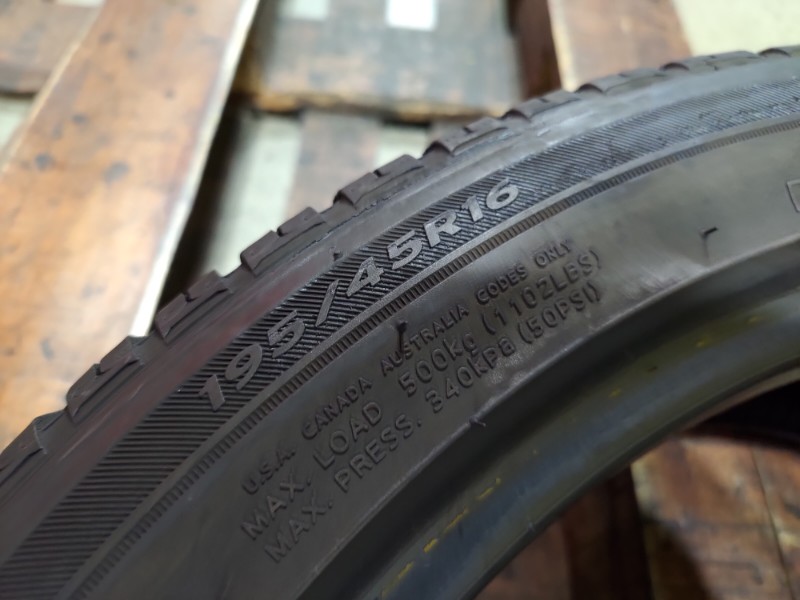 4 Gomme usate 195 45 16 Pneumatici 4 Stagioni HANKOOK 4 Gomme usate 195 45 16 Pneumatici 4 Stagioni HANKOOK