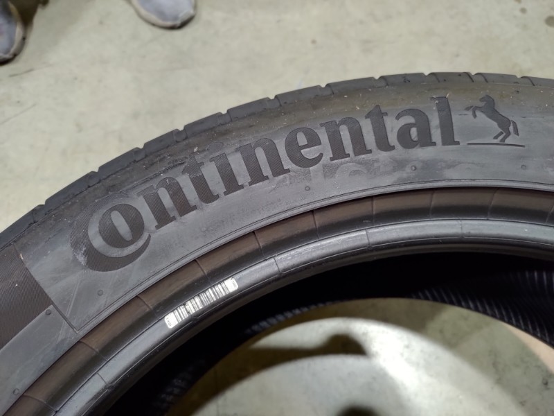 2 Gomme usate 235 50 20 e 2 Gomme usate 255 45 20 Pneumatici Estivi CONTINENTAL 2 Gomme usate 235 50 20 e 2 Gomme usate 255 45 20 Pneumatici Estivi CONTINENTAL