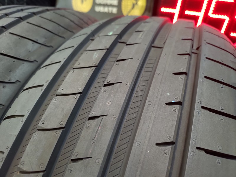 4 Gomme nuove 225 45 19 Pneumatici Estivi GOODYEAR 4 Gomme nuove 225 45 19 Pneumatici Estivi GOODYEAR