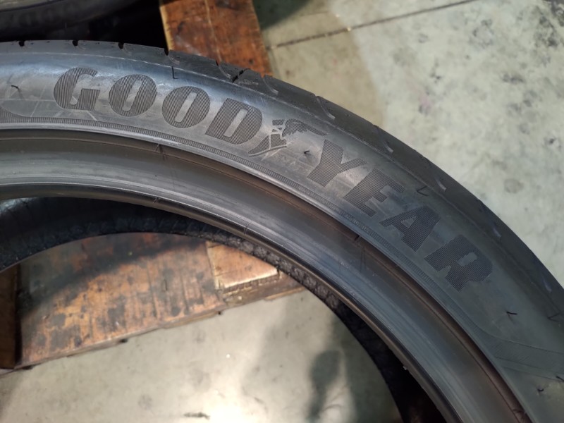 4 Gomme nuove 225 45 19 Pneumatici Estivi GOODYEAR 4 Gomme nuove 225 45 19 Pneumatici Estivi GOODYEAR