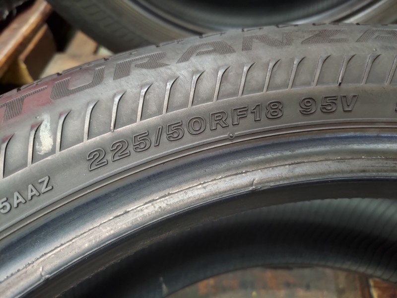 4 Gomme usate 225 50 18 RUN FLAT Pneumatici Estivi BRIDGESTONE 4 Gomme usate 225 50 18 RUN FLAT Pneumatici Estivi BRIDGESTONE