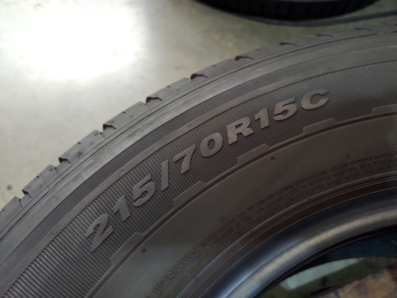 2 Gomme usate 215 70 15 C Pneumatici Estivi NEXEN 2 Gomme usate 215 70 15 C Pneumatici Estivi NEXEN