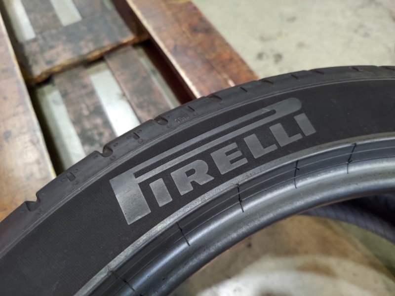 4 Gomme usate 245 40 19 Pneumatici Estivi PIRELLI 4 Gomme usate 245 40 19 Pneumatici Estivi PIRELLI