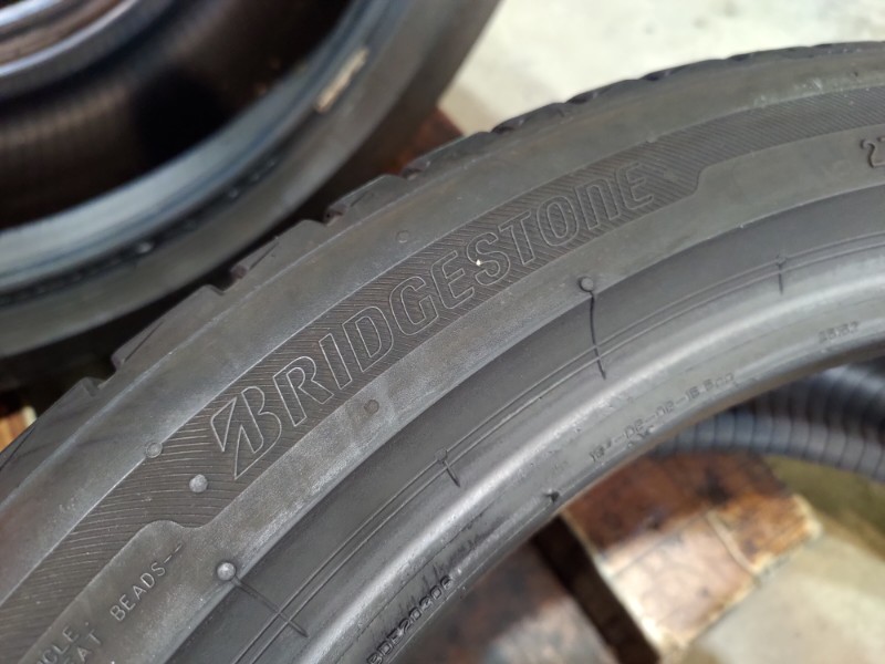 4 Gomme usate 245 40 19 Pneumatici Estivi BRIDGESTONE 4 Gomme usate 245 40 19 Pneumatici Estivi BRIDGESTONE