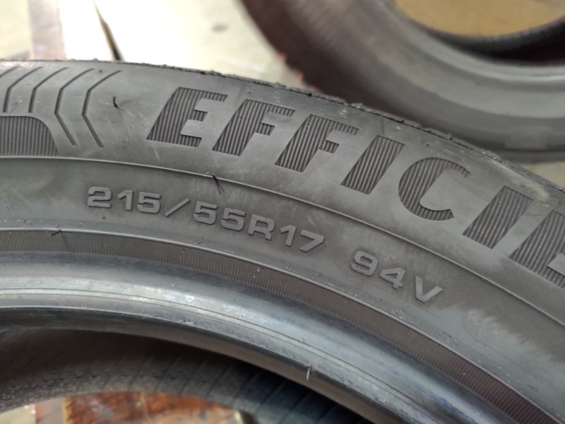 2 Gomme usate 215 55 17 Pneumatici Estivi GOODYEAR 2 Gomme usate 215 55 17 Pneumatici Estivi GOODYEAR