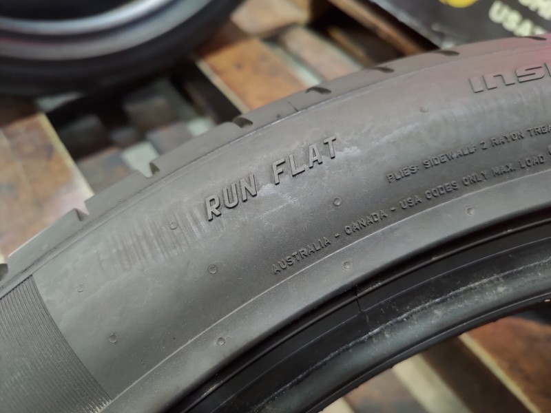 2 Gomme usate 245 45 20 e 2 Gomme usate 275 40 20 RUN FLAT Pneumatici Estivi PIRELLI 2 Gomme usate 245 45 20 e 2 Gomme usate 275 40 20 RUN FLAT Pneumatici Estivi PIRELLI