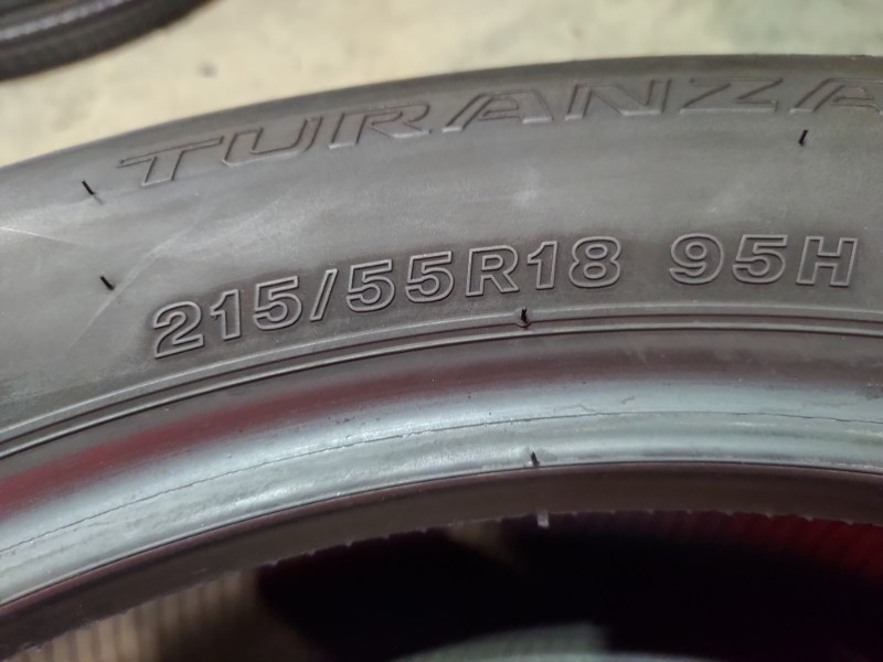 4 Gomme usate 215 55 18 Pneumatici Estivi BRIDGESTONE 4 Gomme usate 215 55 18 Pneumatici Estivi BRIDGESTONE