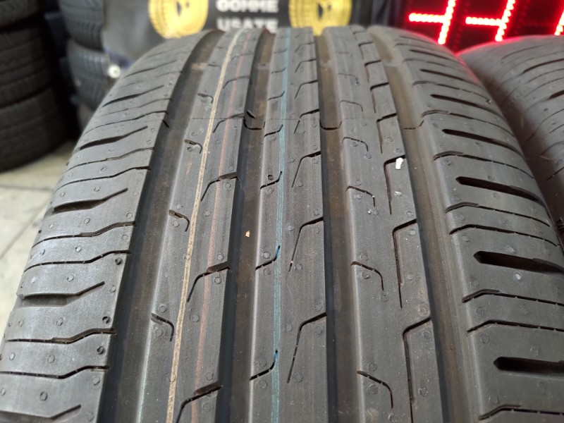 4 Gomme nuove 235 55 18 Pneumatici Estivi CONTINENTAL 4 Gomme nuove 235 55 18 Pneumatici Estivi CONTINENTAL