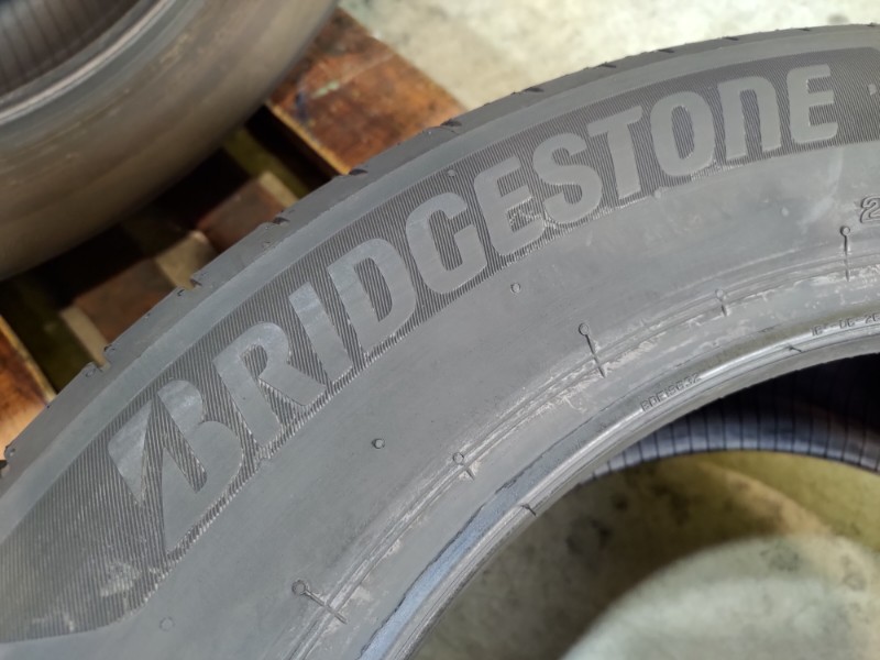 4 Gomme usate 225 55 18 Pneumatici Estivi BRIDGESTONE 4 Gomme usate 225 55 18 Pneumatici Estivi BRIDGESTONE