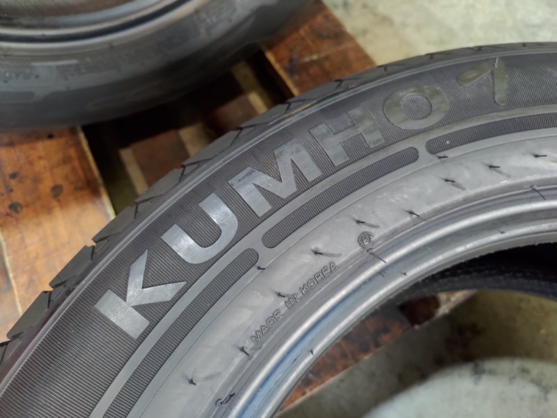 4 Gomme usate 215 60 17 C Pneumatici Estivi KUMHO 4 Gomme usate 215 60 17 C Pneumatici Estivi KUMHO