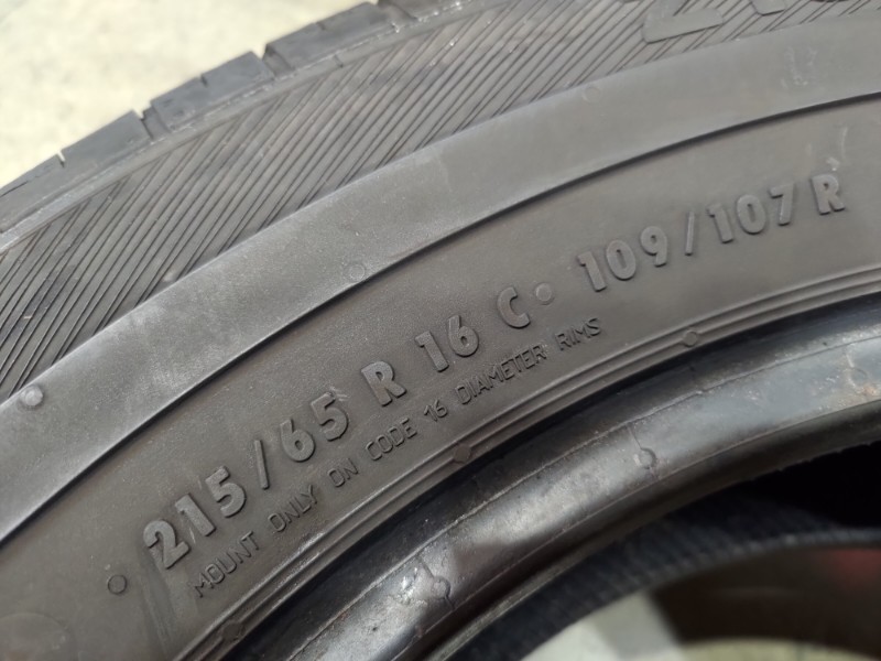 4 Gomme usate 215 65 16C Pneumatici Estivi BARUM 4 Gomme usate 215 65 16C Pneumatici Estivi BARUM