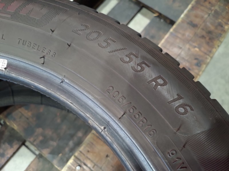 2 Gomme usate 205 55 16 Pneumatici Estivi MICHELIN 2 Gomme usate 205 55 16 Pneumatici Estivi MICHELIN