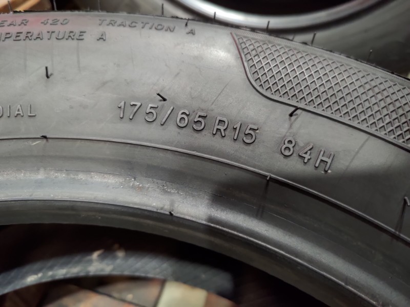 4 Gomme usate 175 65 15 Pneumatici Estivi KLEBER 4 Gomme usate 175 65 15 Pneumatici Estivi KLEBER