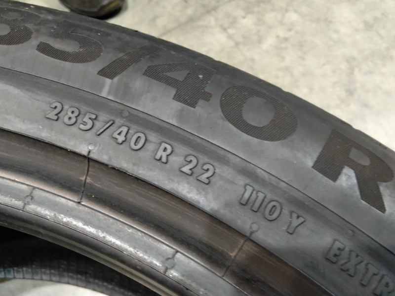 4 Gomme usate 285 40 22 Pneumatici Estivi CONTINENTAL 4 Gomme usate 285 40 22 Pneumatici Estivi CONTINENTAL