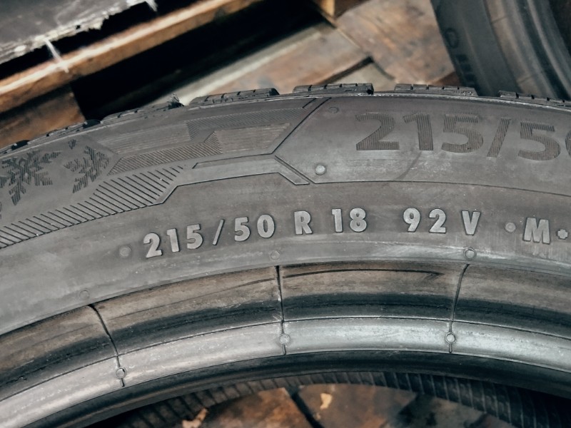 4 Gomme usate 215 50 18 Pneumatici Invernali BARUM 4 Gomme usate 215 50 18 Pneumatici Invernali BARUM