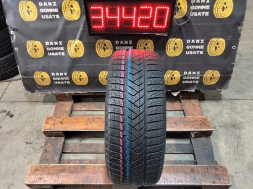 1 Gomma usata 225 40 19 RUN FLAT Pneumatici Invernali PIRELLI