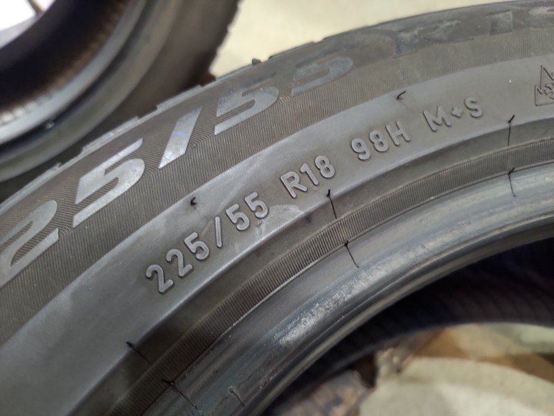 4 Gomme usate 225 55 18 Pneumatici Invernali PIRELLI 4 Gomme usate 225 55 18 Pneumatici Invernali PIRELLI