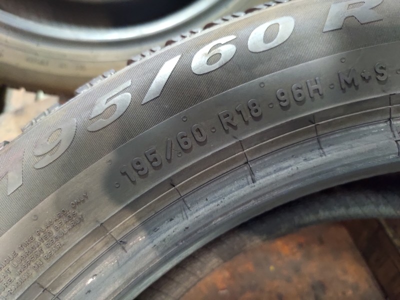 4 Gomme usate 195 60 18 Pneumatici Invernali PIRELLI 4 Gomme usate 195 60 18 Pneumatici Invernali PIRELLI