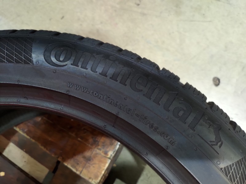 2 Gomme usate 245 45 20 Pneumatici Invernali CONTINENTAL 2 Gomme usate 245 45 20 Pneumatici Invernali CONTINENTAL