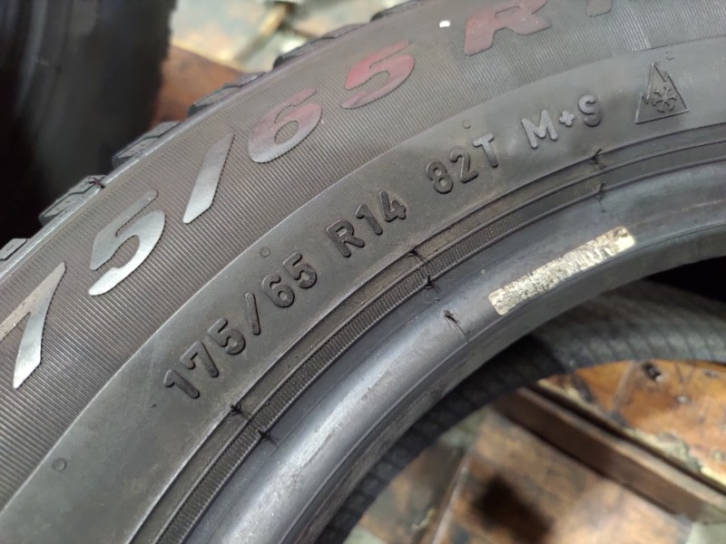 4 Gomme usate 175 65 14 Pneumatici Invernali PIRELLI 4 Gomme usate 175 65 14 Pneumatici Invernali PIRELLI