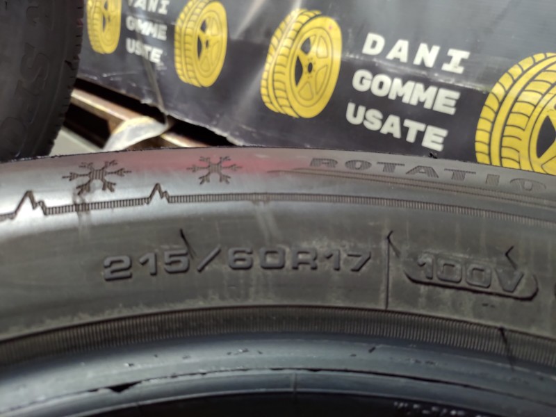 4 Gomme usate 215 60 17 Pneumatici Invernali DUNLOP 4 Gomme usate 215 60 17 Pneumatici Invernali DUNLOP