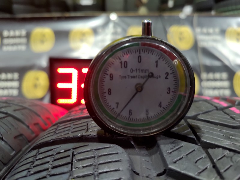 4 Gomme usate 235 65 17 Pneumatici Invernali PIRELLI 4 Gomme usate 235 65 17 Pneumatici Invernali PIRELLI