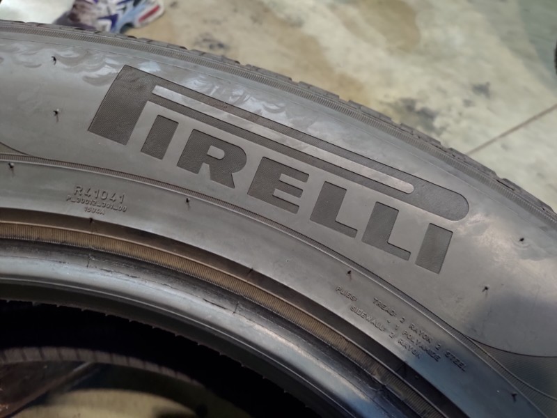 4 Gomme usate 255 60 20 Pneumatici Invernali PIRELLI 4 Gomme usate 255 60 20 Pneumatici Invernali PIRELLI