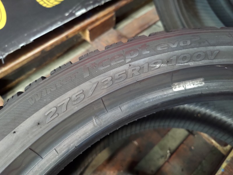 2 Gomme usate 275 35 19 Pneumatici Invernali HANKOOK 2 Gomme usate 275 35 19 Pneumatici Invernali HANKOOK