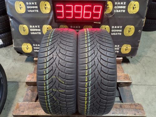 2 Gomme usate 215 55 17 Pneumatici Invernali TOYO