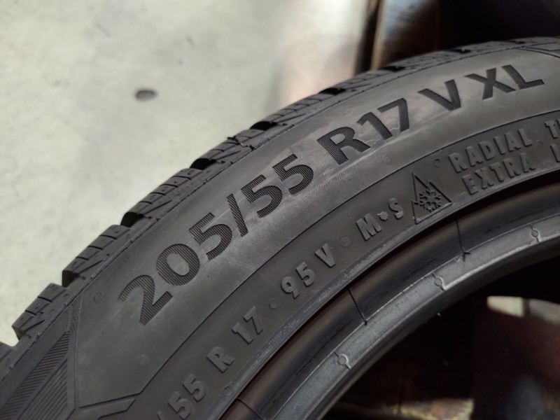4 Gomme usate 205 55 17 Pneumatici Invernali BARUM 4 Gomme usate 205 55 17 Pneumatici Invernali BARUM