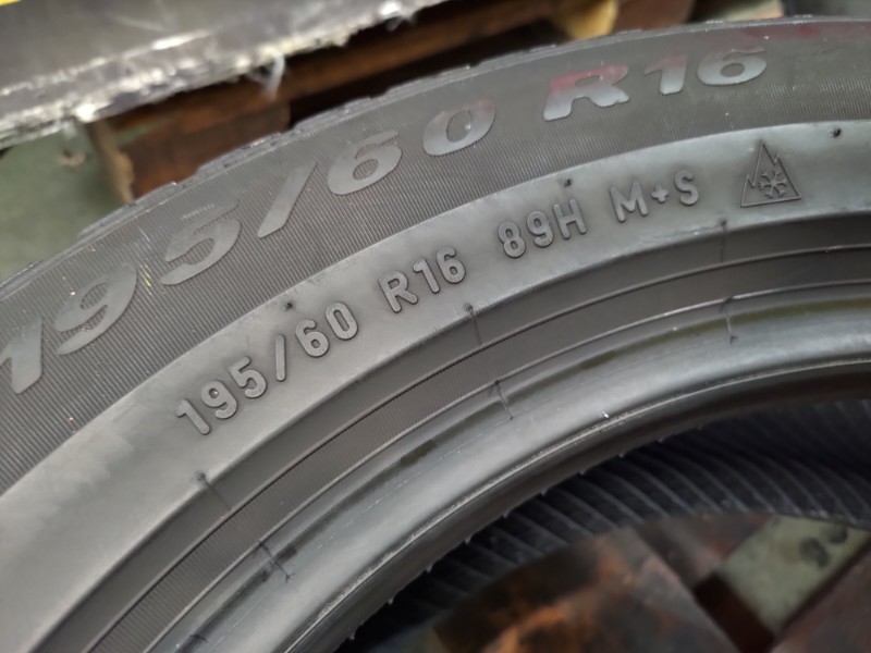 4 Gomme usate 195 60 16 Pneumatici Invernali PIRELLI 4 Gomme usate 195 60 16 Pneumatici Invernali PIRELLI
